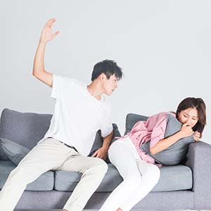 男人家暴倾向的前兆有哪些